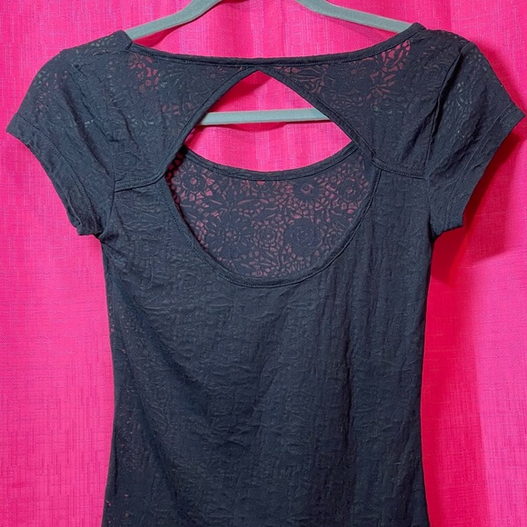 RUE21 CUTOUT OPEN BACK LACE TEE SIZE S - Picture 8 of 10
